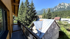 Apartament cu 4 camere 125 mp (4 garsoniere) la cheie + 60 mp pod - Busteni - imagine 2