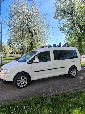 VW CADDY 2.0 MAXI (XL) Benzină an 2009, 7 locuri