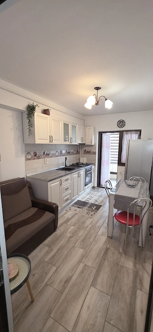 PF ,inchiriez  apartament, zona cug  providenta