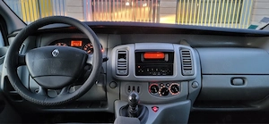 Renault trafic extra-lung 8+1 Locuri 2.0 cdti 115 cp an 2010 recent adus in tara  - imagine 9
