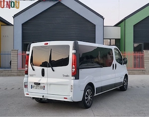 Renault trafic extra-lung 8+1 Locuri 2.0 cdti 115 cp an 2010 recent adus in tara  - imagine 5