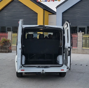 Renault trafic extra-lung 8+1 Locuri 2.0 cdti 115 cp an 2010 recent adus in tara  - imagine 10