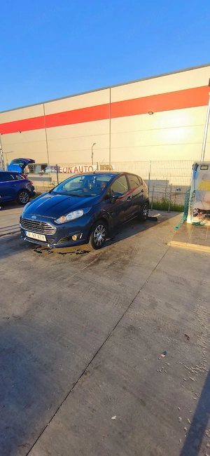 Ford Fiesta  - imagine 4