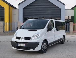 Renault trafic extra-lung 8+1 Locuri 2.0 cdti 115 cp an 2010 recent adus in tara  - imagine 3