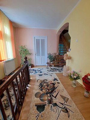 Vând apartament spațios -150 mp  - imagine 2
