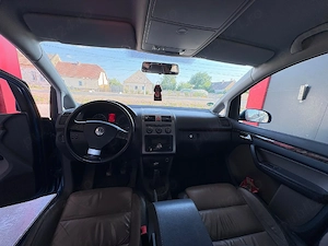 Volkswagen Touran Cros - imagine 2
