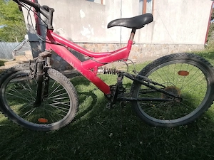 Vand bicicleta copii între 7-13 ani 