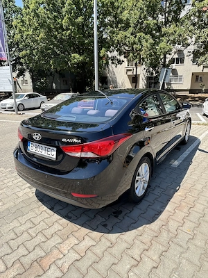 Hyundai Elantra 2015 - 86500 KM - imagine 8