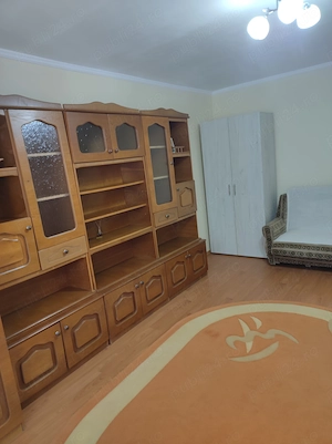 Ofer spre închiriere apartament cu o cameră  - imagine 2