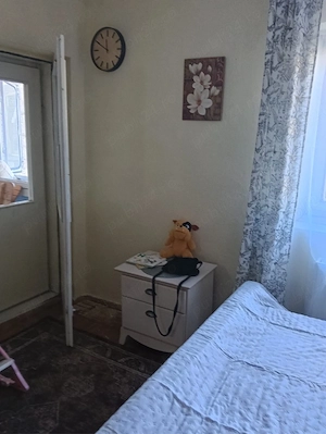 Închiriez garsonieră, zona 2 Voievozi, Rădăuți, etaj 1. Preț 900 lei lună, avans pe 2 luni inițial.  - imagine 2