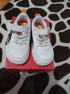 Adidasi puma de vanzare