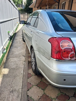 Toyota Avensis 2.0 D-4D  - imagine 5