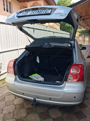 Toyota Avensis 2.0 D-4D  - imagine 6