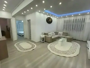 Apartament 3 camere de inchiriat 