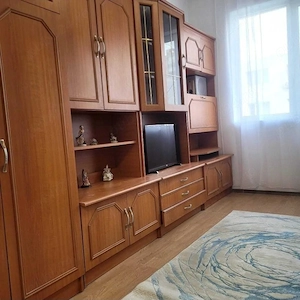 Ofer spre închiriere garsoniera 