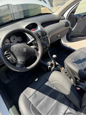 Vând Peugeot 206 1.4 HDI 2005 - imagine 4