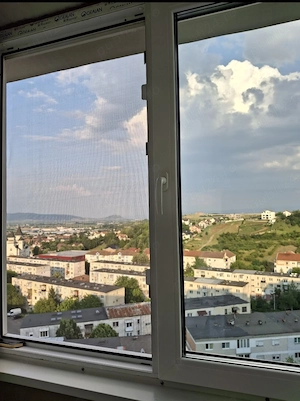 Vând apartament cu 2 camere  , în  Deva  , micro 15 , bl  64 , et  10 . Centrală proprie  . - imagine 8