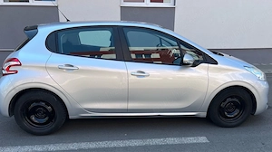 Peugeot 208 1.4 HDi Diesel   Cutie Automată   147.000 km.  2012 - imagine 4
