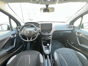 Peugeot 208 1.4 HDi Diesel   Cutie Automată   147.000 km.  2012 - imagine 8