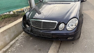 vand mercedes w211 - imagine 3