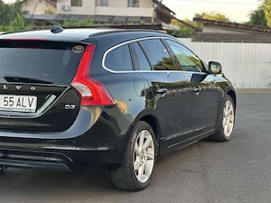 Volvo V60 D3*cutie automata*af.2016*navigatie*proprietar Ro*2.0 diesel*BiXenon*euro 6 - imagine 5