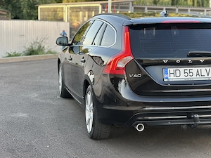 Volvo V60 D3*cutie automata*af.2016*navigatie*proprietar Ro*2.0 diesel*BiXenon*euro 6 - imagine 4