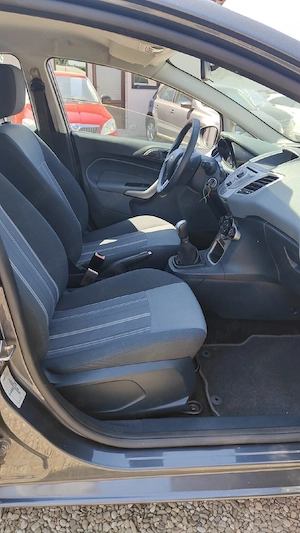 Ford Fiesta benzina 1.3 Rate Garanție  - imagine 5