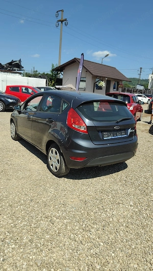 Ford Fiesta benzina 1.3 Rate Garanție  - imagine 8