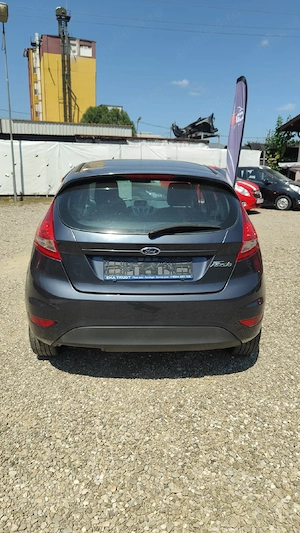 Ford Fiesta benzina 1.3 Rate Garanție  - imagine 7
