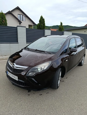 Vând urgent Opel Zafira tourer  - imagine 2