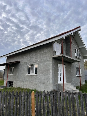 Vând casă în Comuna Sinești sat Popesti  - imagine 4