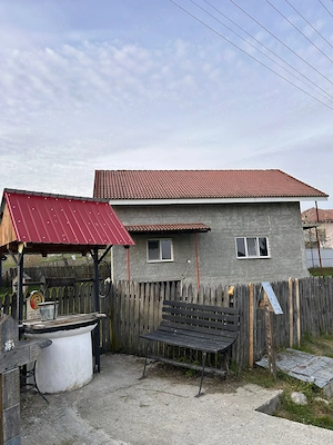 Vând casă în Comuna Sinești sat Popesti  - imagine 5