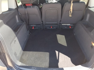 Volkswagen Touran 1.6 TDI, 1598 cm3, 105 CP, 134700 km - imagine 7