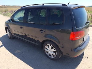 Volkswagen Touran 1.6 TDI, 1598 cm3, 105 CP, 134700 km - imagine 4