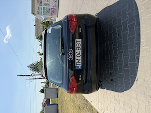 Audi a4 B8 2.0TDI mașina personală foarte întreținută  - imagine 4