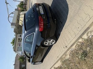 Audi a4 B8 2.0TDI mașina personală foarte întreținută  - imagine 5