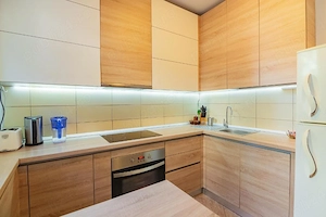 Apartament o camera ultra central Oradea - imagine 9
