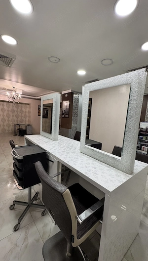 Ofer spre inchiriere Beauty Salon lg Mall Plaza Romani - imagine 8