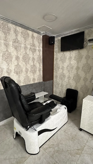 Ofer spre inchiriere Beauty Salon lg Mall Plaza Romani - imagine 4