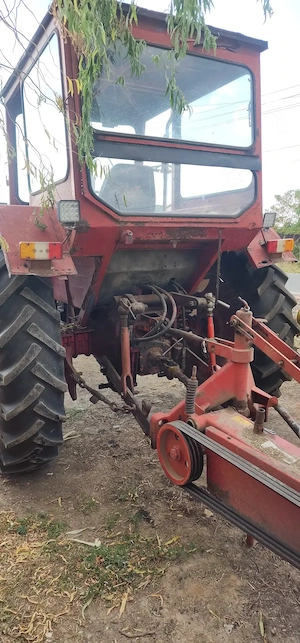 Vand tractor u650  - imagine 3