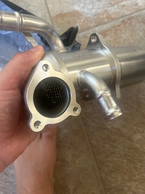Radiator recirculare gaze de esapament - Audi A 4 b8 - imagine 3