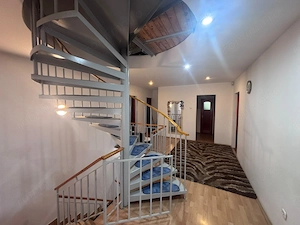 Spre inchiriere, casa cu 3 camere, intr-o zona linistita - imagine 2