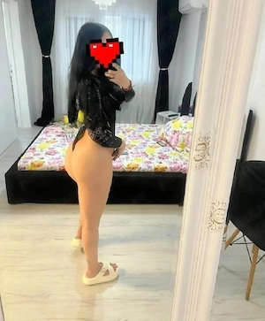 Carina chiar acum la tine