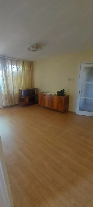 Vand apartament - imagine 2