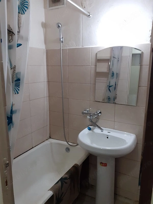 Inchiriez apartament cu 2 camere - imagine 4