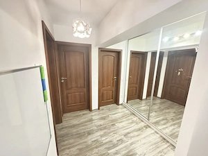 Apartament 3 camere, renovat complet, mobilat ,2 bai, et 3, situat pe mijloc, bloc pe cadre, Lukoil  - imagine 4