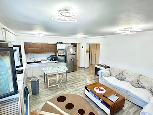 Apartament 3 camere, renovat complet, mobilat ,2 bai, et 3, situat pe mijloc, bloc pe cadre, Lukoil  - imagine 2