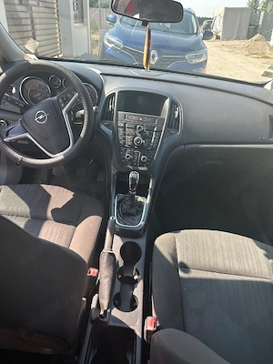 Opel Astra J 1.7Diesel Euro5 220.000km  - imagine 4