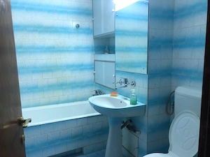 Închiriez apartament 2 camere în zona Soarelui - imagine 4