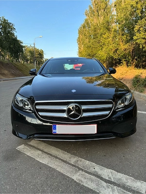 Mercedes E 350e Plug in Hybrid - imagine 8